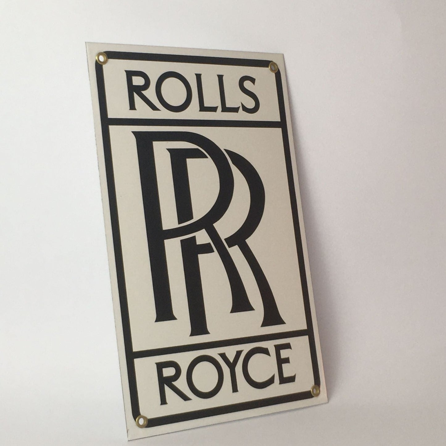 Rolls-Royce, Insegna in Metallo Smaltato con Stemma a Caratteri Neri - Raggi's Collectibles' Automotive Art
