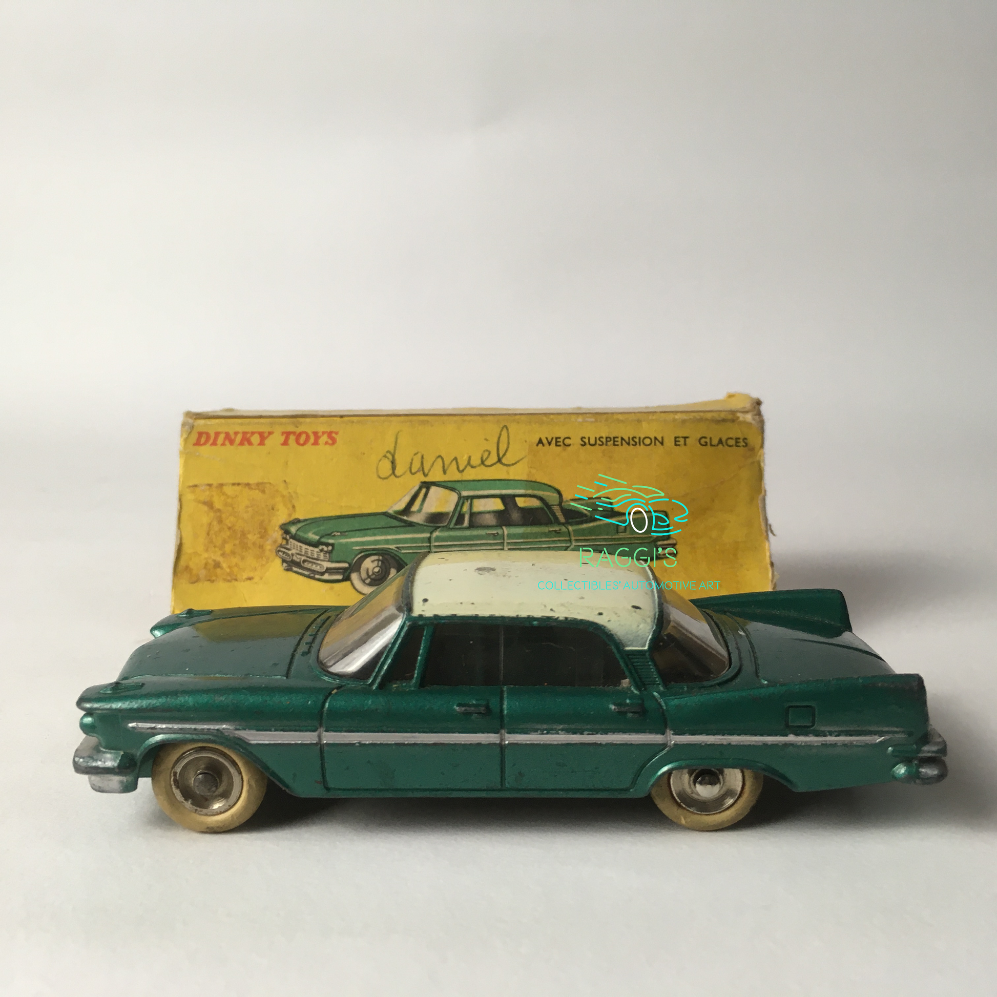 De Soto, Modellino in Metallo Pressofuso Dinky Toys De Soto Diplomat Ref. 545 Scala 1:43 - Raggi's Collectibles' Automotive Art