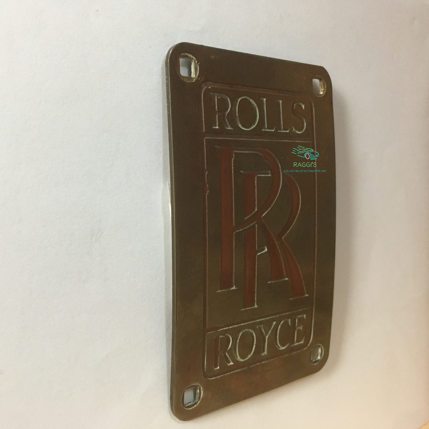 Rolls-Royce, Stemma Originale in Ottone con Lettere di Colore Rosso, Estremamente Raro