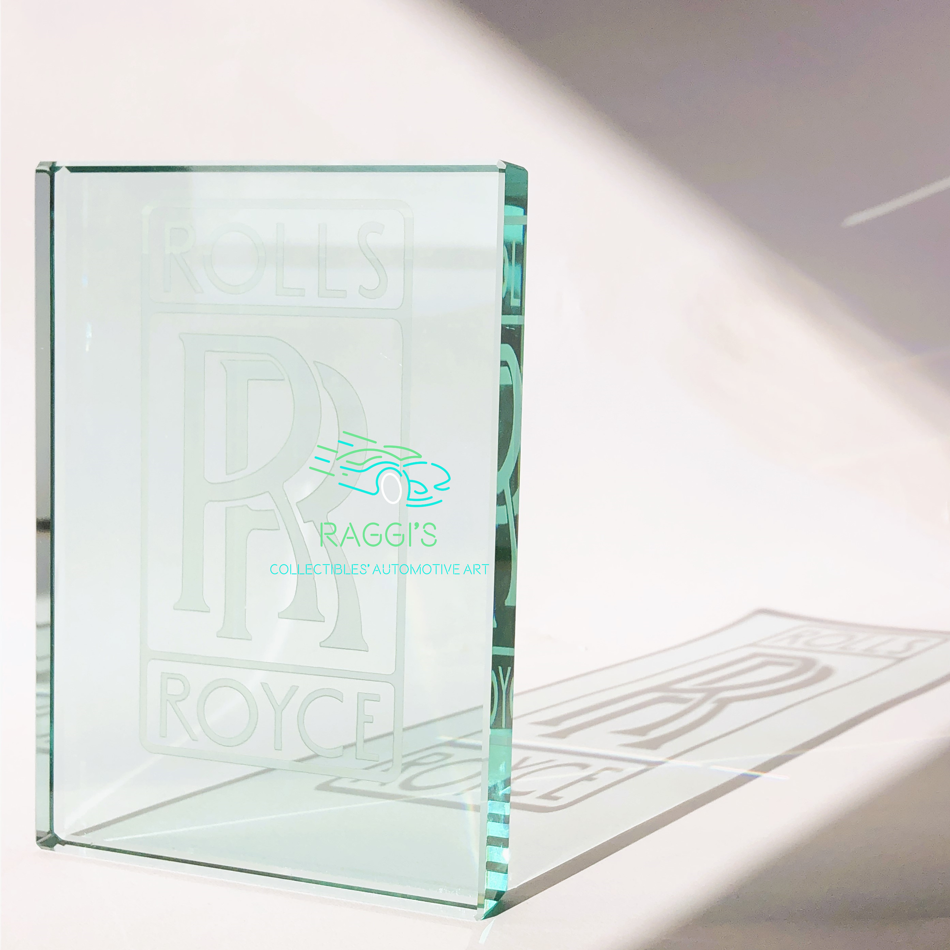 Rolls-Royce, Fermacarte in Vetro Cristallo con Stemma Rolls-Royce Inciso - Raggi's Collectibles' Automotive Art