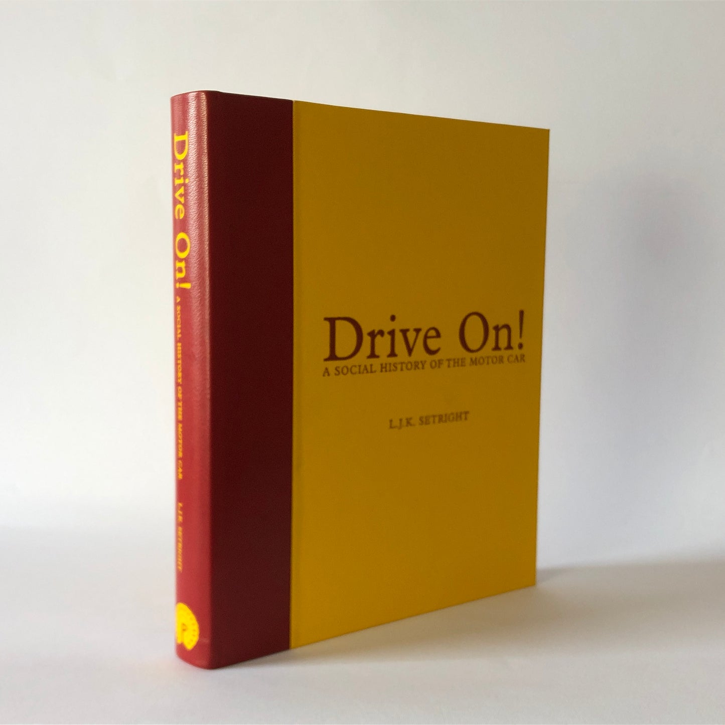 L. J. K. Setright, Libro Drive On - A Social History of the Motor Car, Copia n. 17, ISBN 0954258509 - Raggi's Collectibles' Automotive Art