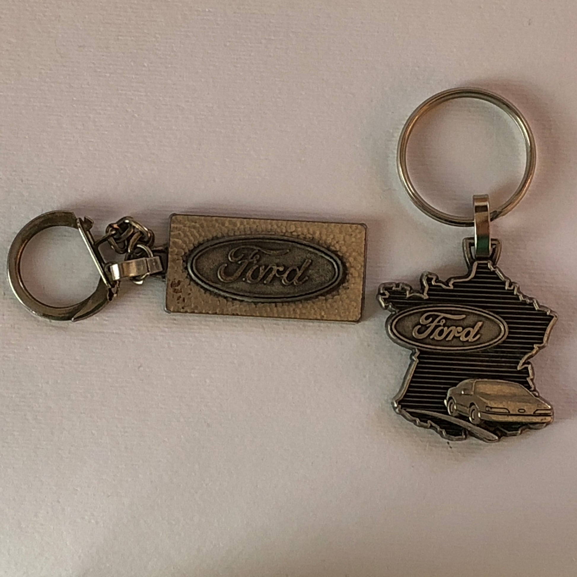 Ford, Portachiavi in Metallo con Logo Ford