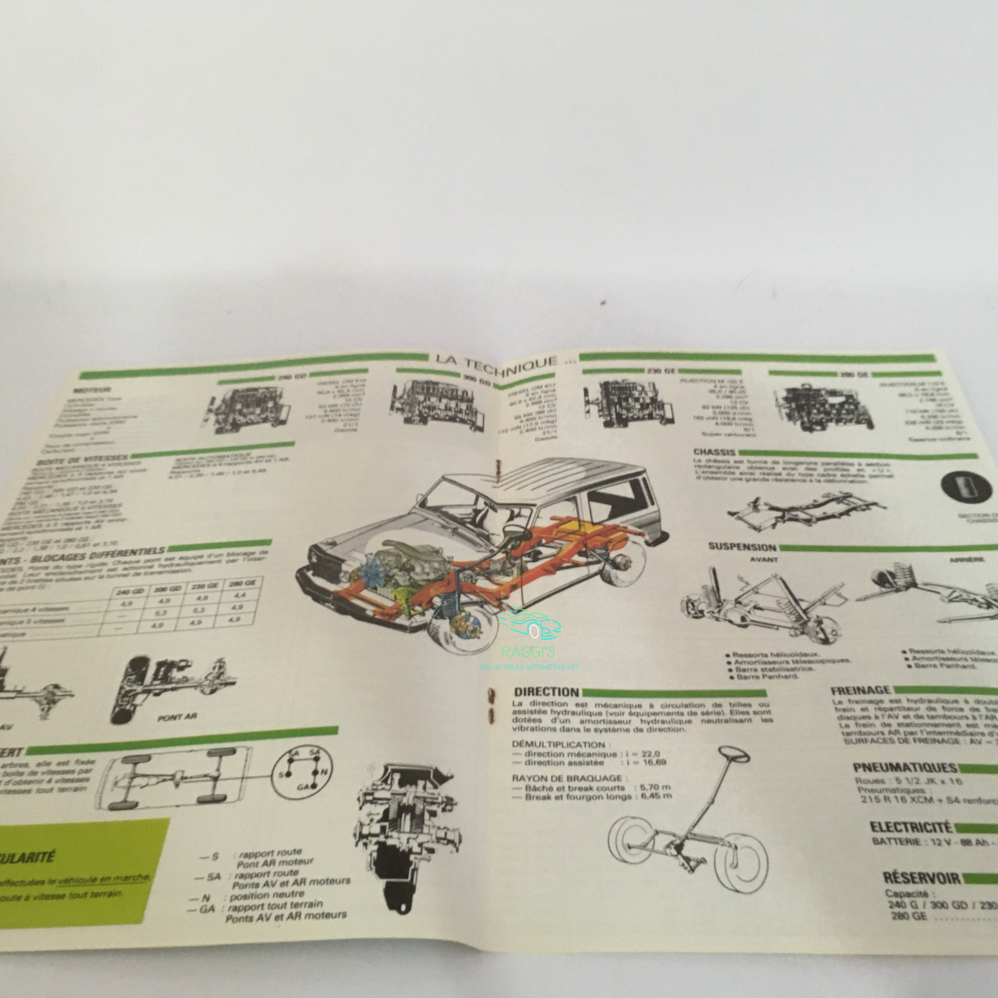 Mercedes-Benz, Manuale Istruzioni di Uso Anno 1979 e Brochures Anno 1979 e 1985 Mercedes-Benz G Series