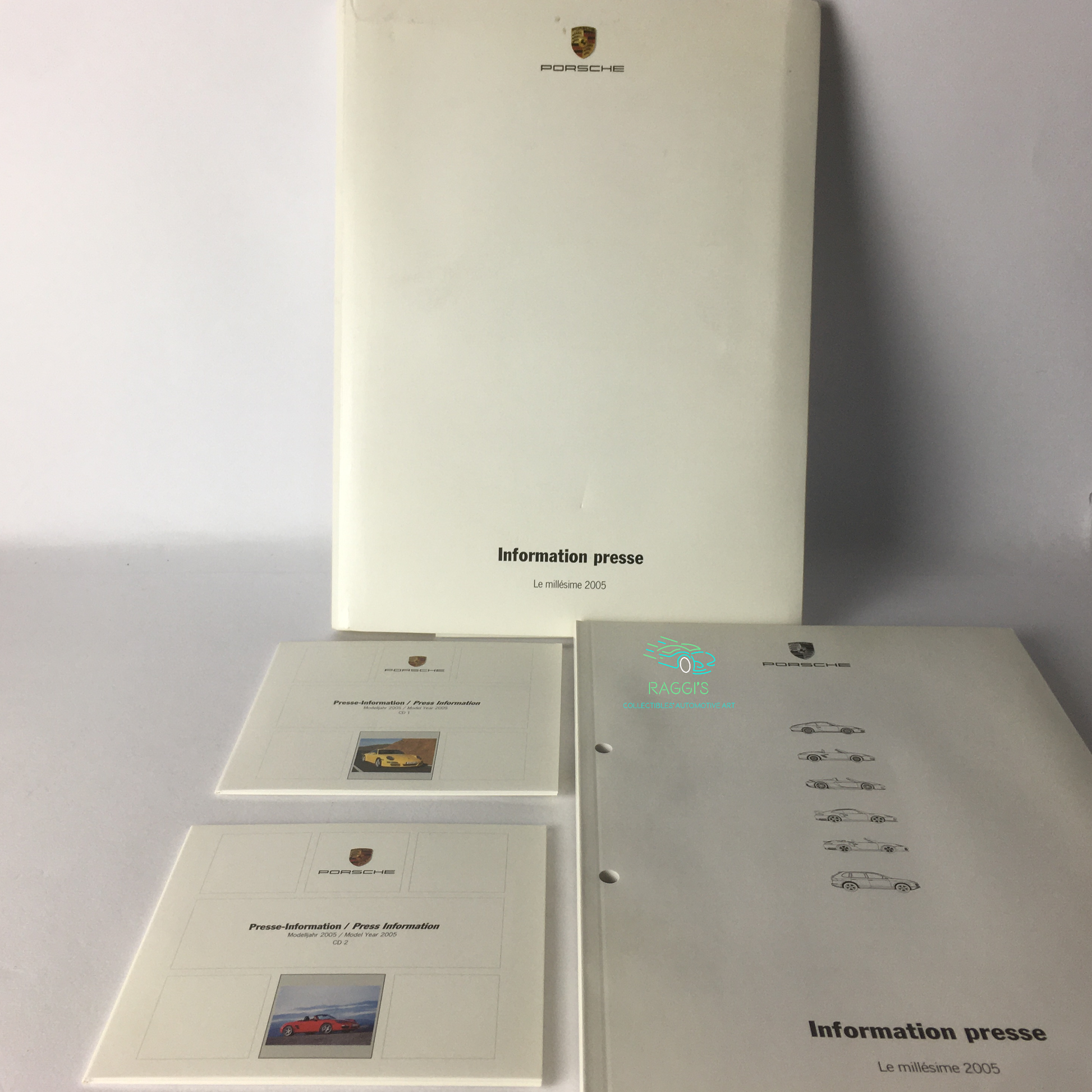 Porsche, Press Kit Intera Gamma Porsche Anno 2005  Lingua Tedesco Italiano Francese Inglese Spagnolo - Raggi's Collectibles' Automotive Art