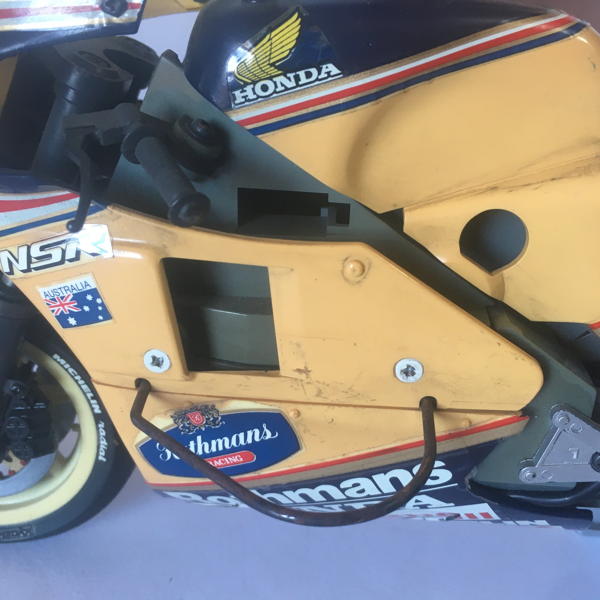 Honda HRC, Kyosho RC Honda NSR 500 Wayne Gardner Scala 1:8 Prima